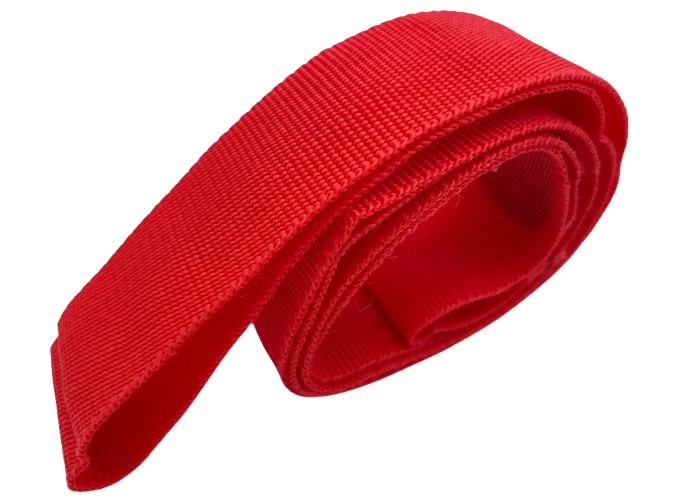 Disse markeringsbånd, som fås i fire klare farver, er perfekte til at skabe overblik og struktur under træning, konkurrencer eller leg!
Farverne gør det nemt at inddele hold, så alle kan fokusere på samarbejde og aktivitet. Ideel til både børn og vo