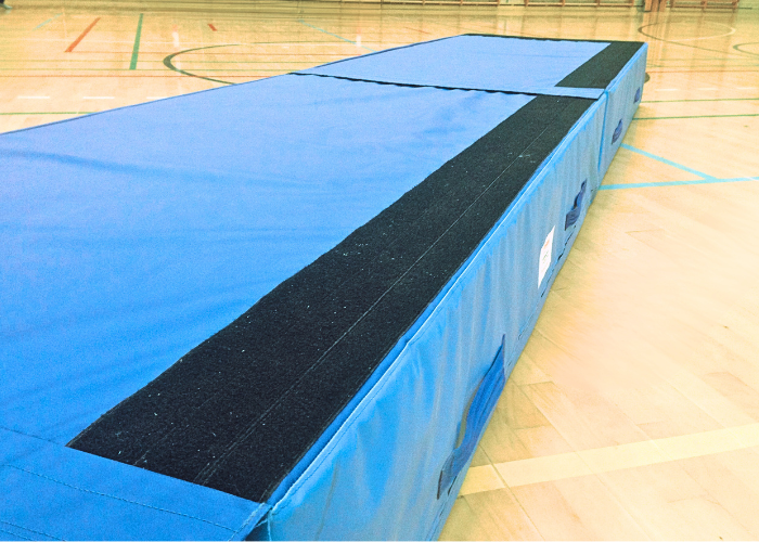 Tilløbskasse L200 cm (H33 cm)