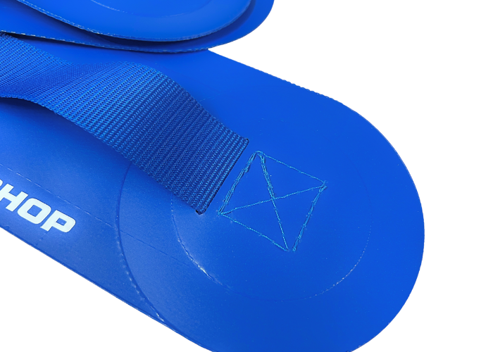 Håndtag til pålimning.
Kraftige syninger, stærk og holdbar PVC og nylon.