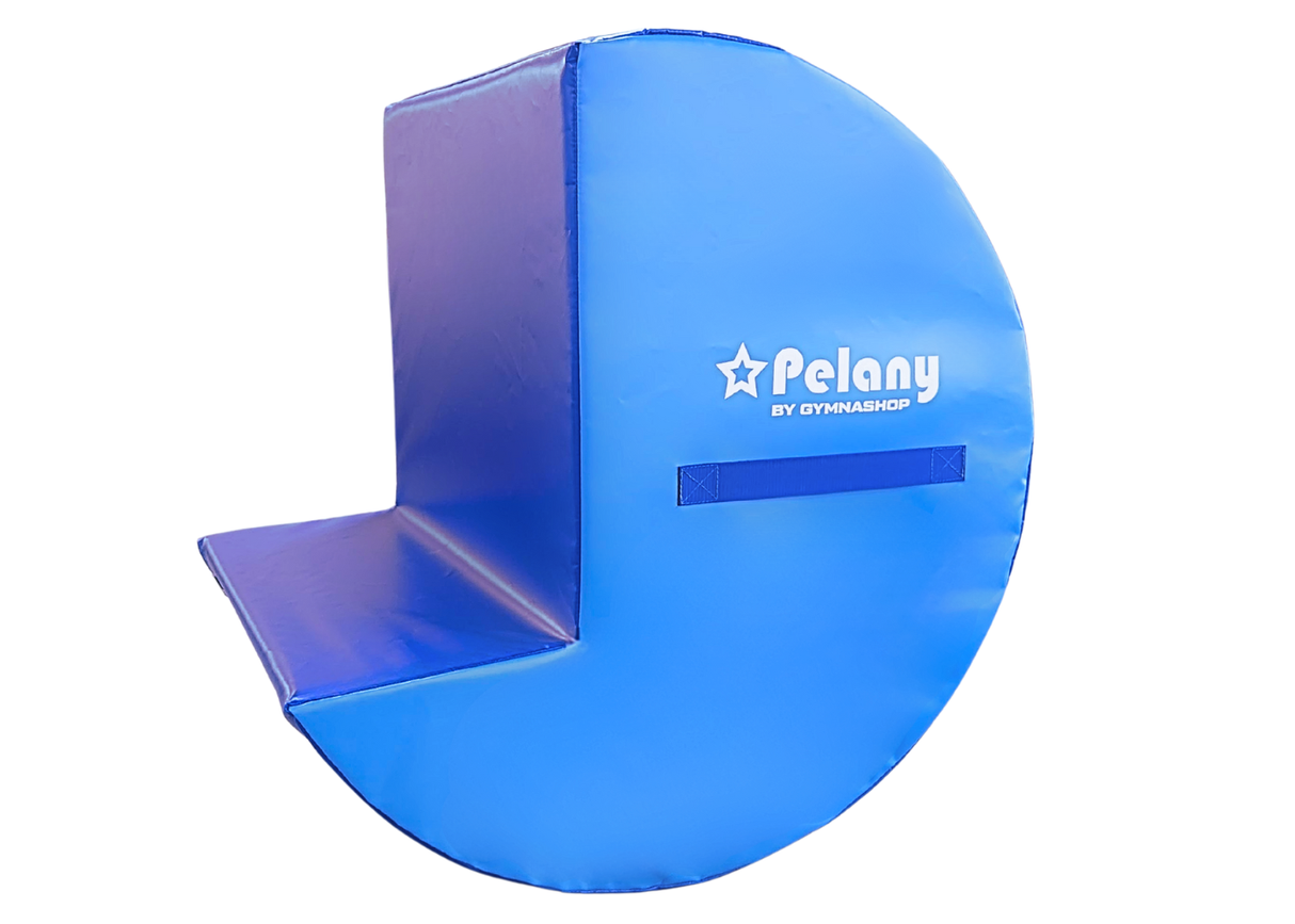 Flik træner. Rigtig fint redskab til indøvning af flikflak og baglænsrotation
Giv gymnasten en godt, udfordrende og lærerigt skumredskab.
700 g/m2. PVC dug.
Skumkerne 25 kg. pr. m3.
2 stk. kraftige bærehåndtag.