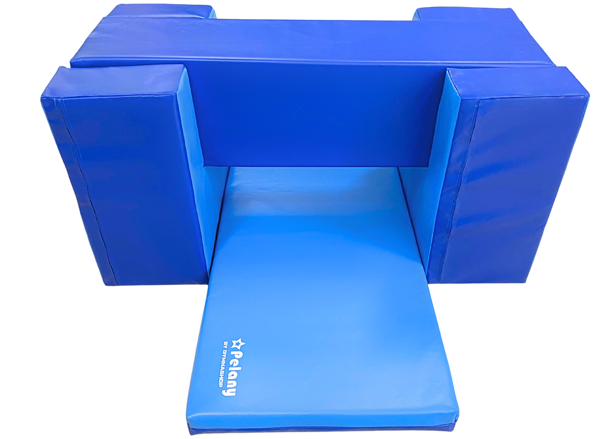 Modulsystem 2. Består af 4 forskellige moduler.
1 firkantet bjælke
2 klodser, hvor den firkantet bjælke kan monteres.
1 måtte
Lav sjove forhindringer til børnehave børn og de mindste gymnaster.
Udført i 700 g/m2. PVC dug.
Vask betrækket med vand og