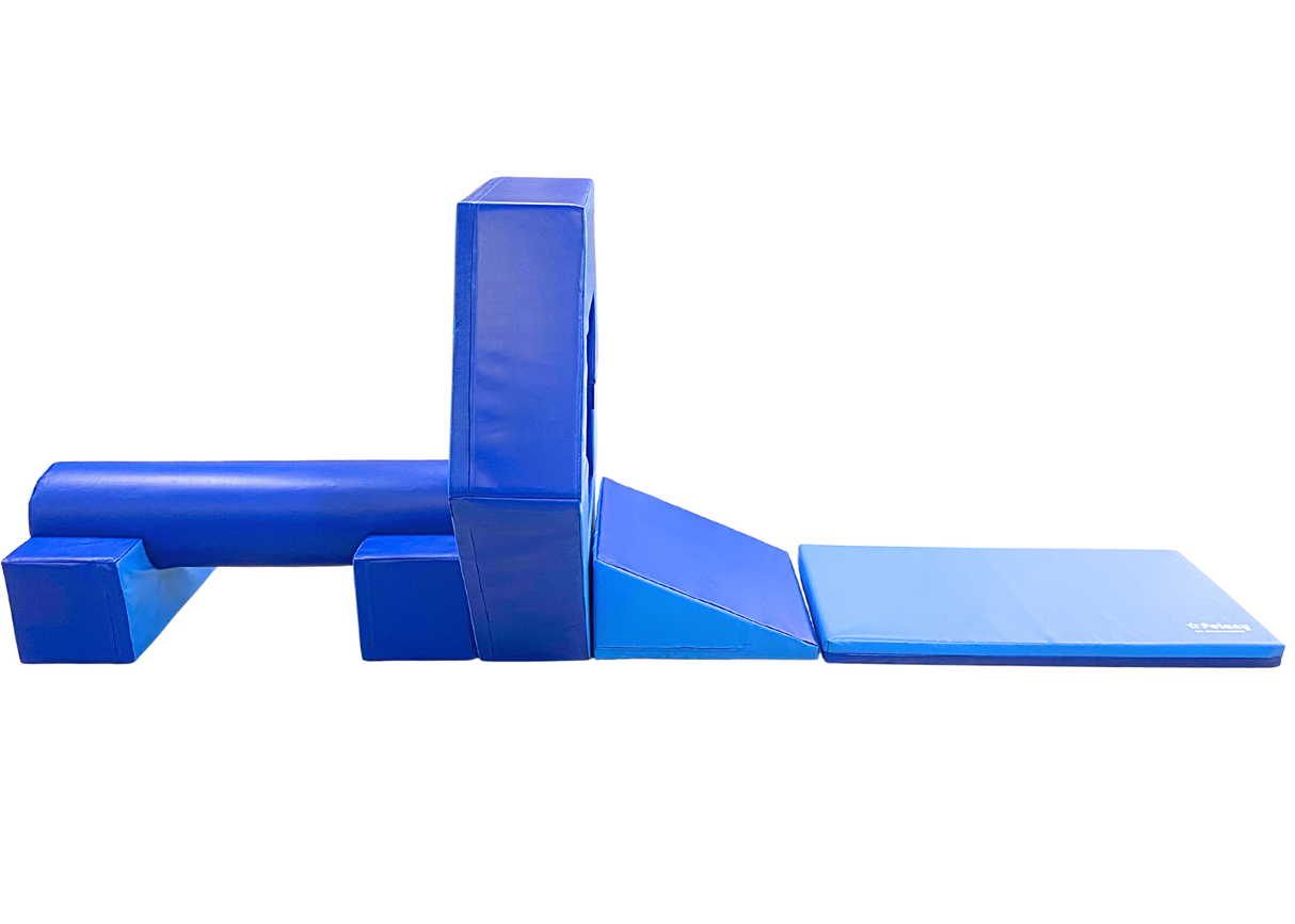 Modulsystem 1 består af 7 dele som kan bruges enkeltvis eller kombineres på mange forskellige måder.
De 7 skumdele er:
1 måtte
1 kile
1 cylinder 30
1 møtrik, 2-delt
2 klodser med rund udskæring
Sættet er udført i PVC dug, 700 g/m2 og er let rengøre