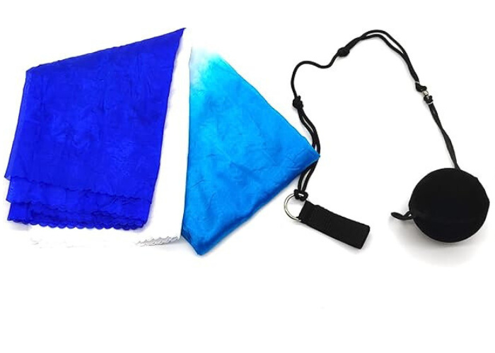 Boldvimpel fra Gymnashop.dk.
Unikt håndredskab til rytmisk gymnastik, som består af en snor med en bold i enden, samt et tørklæde fæstnet til bolden. Bolden giver tyngde til svingøvelser som visuelt forstærkes med tørklædet. Et smukt, elegant og effe