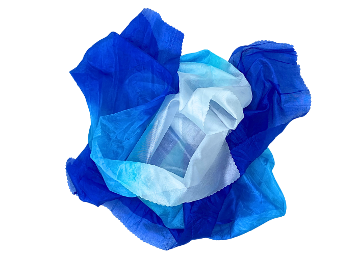 Boldvimpel fra Gymnashop.dk.
Unikt håndredskab til rytmisk gymnastik, som består af en snor med en bold i enden, samt et tørklæde fæstnet til bolden. Bolden giver tyngde til svingøvelser som visuelt forstærkes med tørklædet. Et smukt, elegant og effe