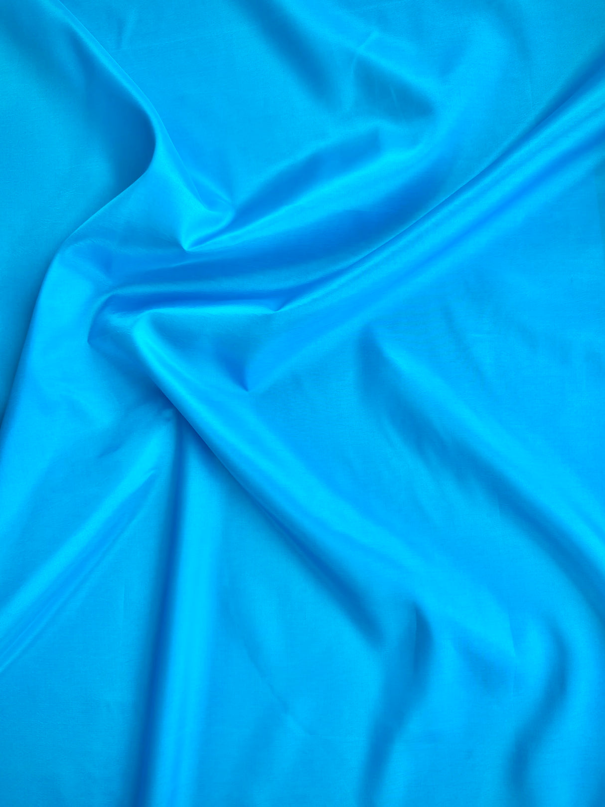 Turkis.
Rytmeflag til rytmisk gymnastik, herunder både holdgymnastik og individuel gymnastik, dans, børnerytmik, motorik, bevægelseslege, træning og opvisning. Gymnastik håndredskab med flot visuel effekt. Rytmeflaget laver smukke, bølgende bevægels