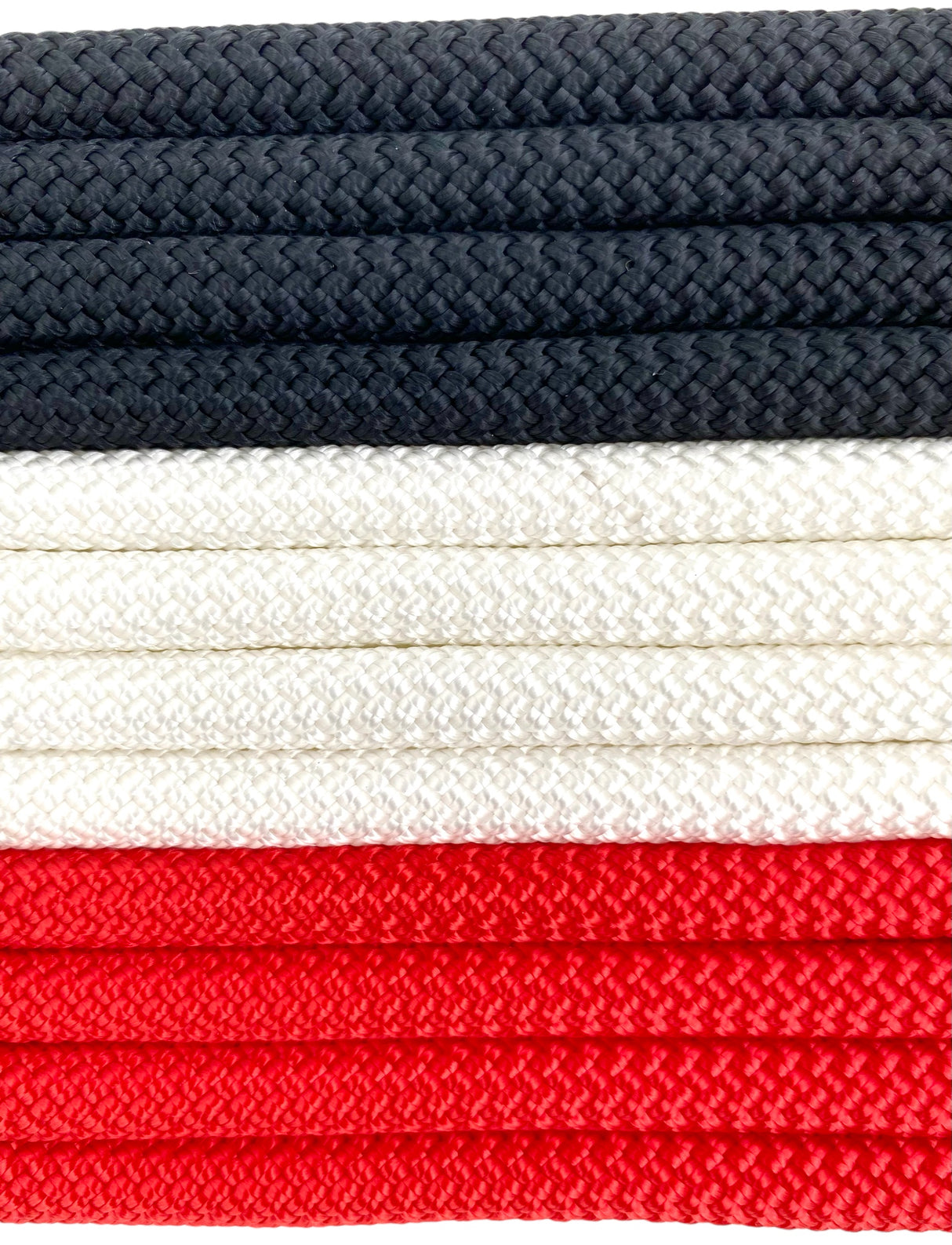 Sjippetov Pastorelli NEW ORLEANS.
Pastorelli NEW ORLEANS sjippetov er af den bedste kvalitet og et foretrukkent mærke hos topgymnasterne indenfor rytmisk gymnastik.
FIG-godkendt til konkurrencer.
Længde 3 m.
Diameter 9 mm.
Sjippetovet har en god t