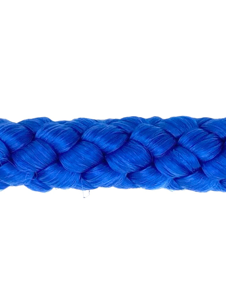 Sjippetov MALA. Blå.
MALA sjippetov i flotte klare farver. Rigtig gode, slidstærke sjippetove til skoler, foreninger og institutioner.
Sjippetovet er 3 m, men kan afkortes efter behov, så det tilpasses alle aldersgrupper - vi hjælper dig gerne.
Lækk