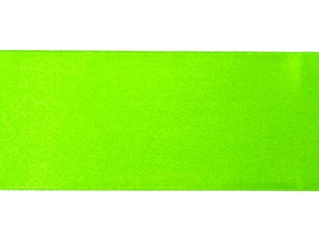 Amaya Vimpel til rytmisk gymnastik.
Amayas vimpel er det perfekte valg for rytmiske gymnaster, uanset om det er til træning eller opvisning.
Vimplerne er 6 meter lange og er lette nok til at bevæge sig elegant gennem luften, men har stadig tilstrækk