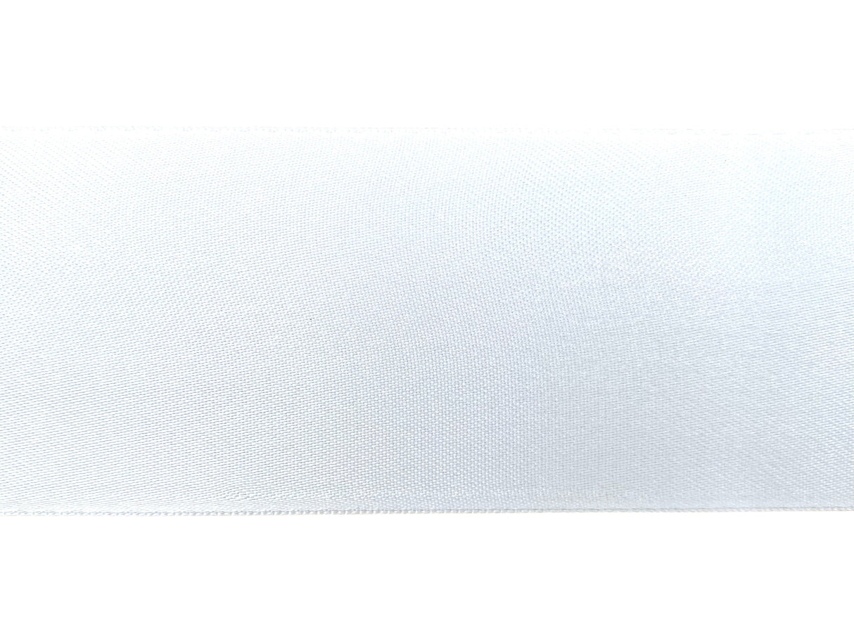 Amaya Vimpel til rytmisk gymnastik.
Amayas vimpel er det perfekte valg for rytmiske gymnaster, uanset om det er til træning eller opvisning.
Vimplerne er 6 meter lange og er lette nok til at bevæge sig elegant gennem luften, men har stadig tilstrækk