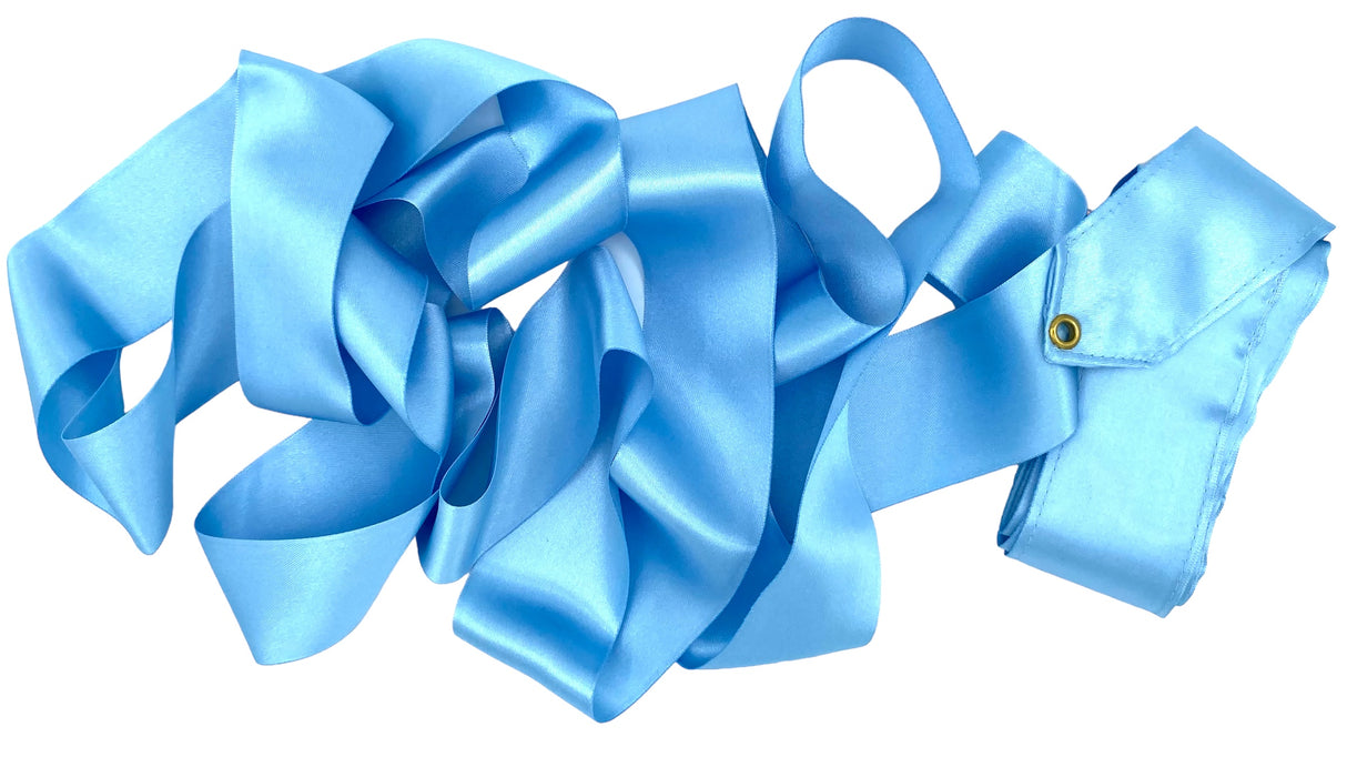 Amaya Vimpel til rytmisk gymnastik.
Amayas vimpel er det perfekte valg for rytmiske gymnaster, uanset om det er til træning eller opvisning.
Vimplerne er 6 meter lange og er lette nok til at bevæge sig elegant gennem luften, men har stadig tilstrækk