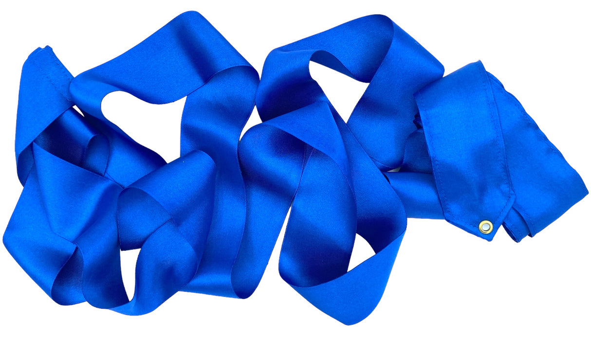 Amaya Vimpel til rytmisk gymnastik.
Amayas vimpel er det perfekte valg for rytmiske gymnaster, uanset om det er til træning eller opvisning.
Vimplerne er 6 meter lange og er lette nok til at bevæge sig elegant gennem luften, men har stadig tilstrækk