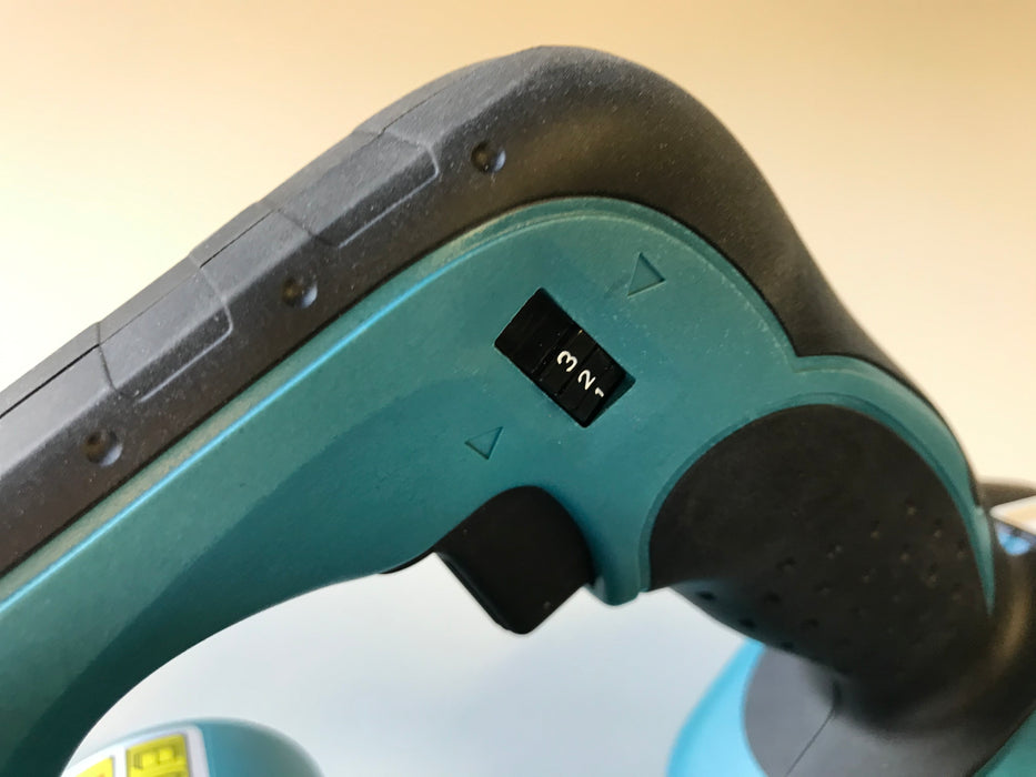 Makita håndblæser med 18 V batteri og omløber