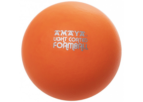 Skumbolde med PU-hud fra Amaya er det ideelle valg til sjov, leg og træning for både små og store børn. 

Denne klassiske skumbold er designet med et godt opspring og en gribevenlig overflade, hvilket gør den ideel til en bred vifte af kaste/gribeleg