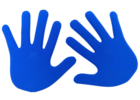 Sæt bestående af en venstre- og en højre hånd.

Markeringshænder i skridsikkert gummi, hænderne har nubret bagside som sikrer, at de ligger fast på gulv eller redskab.
Blå markeringshænder er velegnet til indlæring af korrekt håndstilling i forskelli