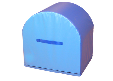 Rulleplint.
Rulleplint er et fantastisk alsidig træningsredskab for både store og små.
Børnehaver, skoler og idrætsforeninger

Kan bruges til forhindringsbaner, flikk-flakk, håndstand og meget mere.

Skumkerne 25 kg. pr. m3.
700 g/m2. PVC dug.
Skrids