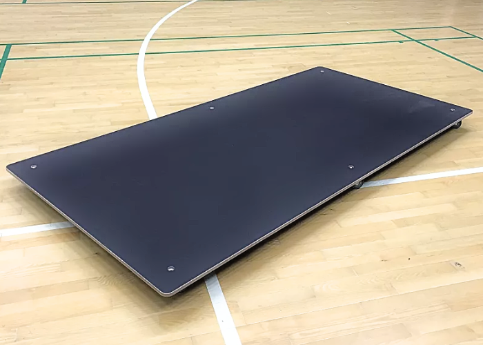 Redskabshund 110x250 cm.
Lav redskabshund til transport af alle typer redskaber.
Skridsikker top.
18 mm. trailerplade med afrundede hjørner.
6 stk. dobbelthjul.