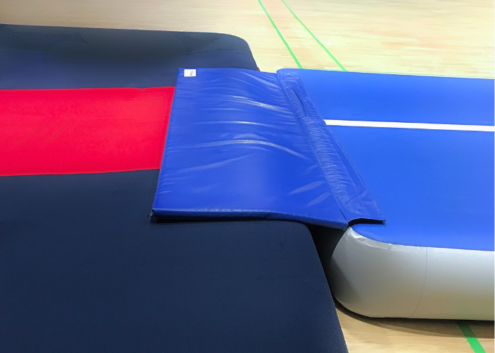 Overgang airtrack til springgrav