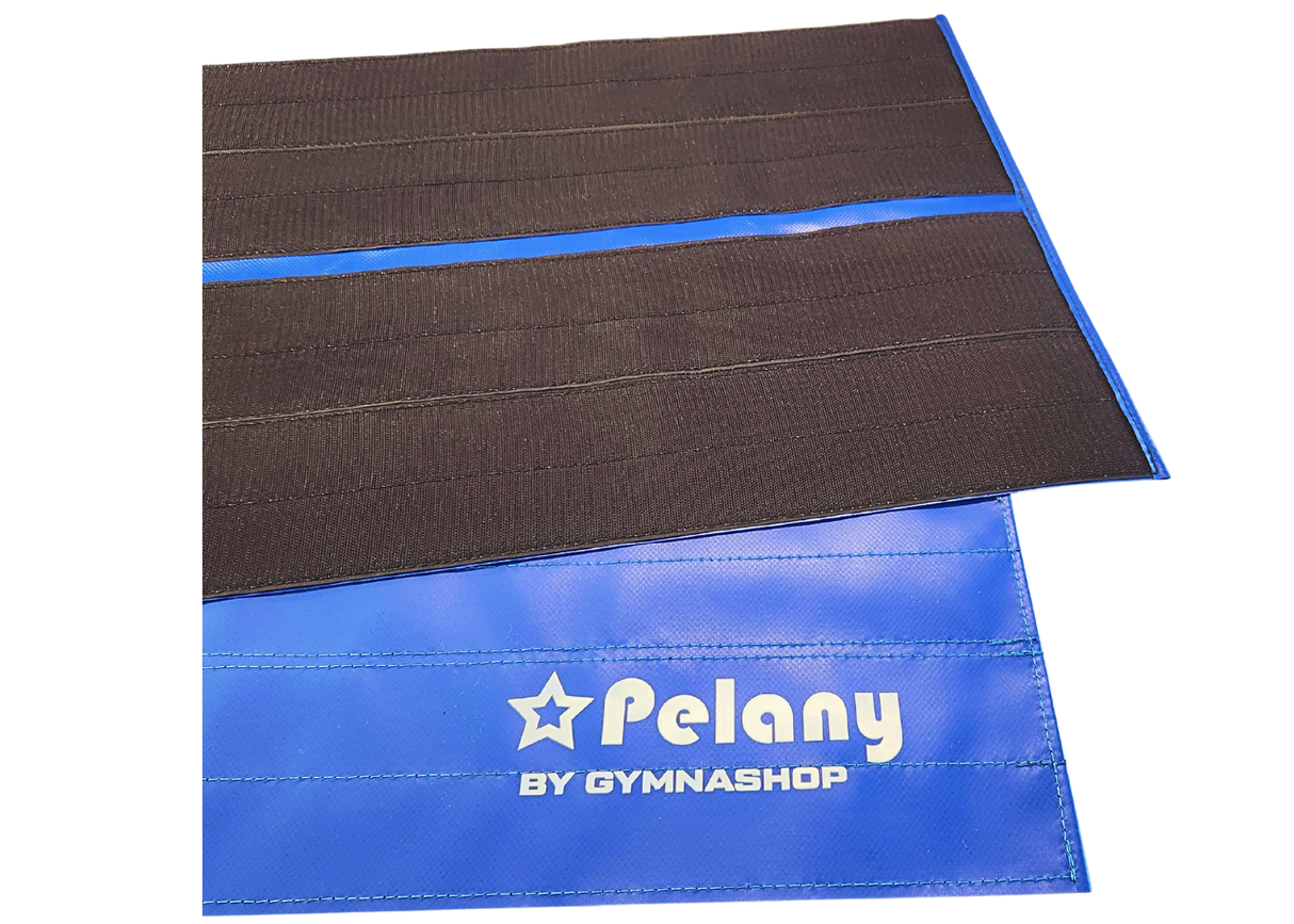 Velcrobånd til samling af redskaber.

Velcrobånd syet på PVC dug til samling af redskaber.