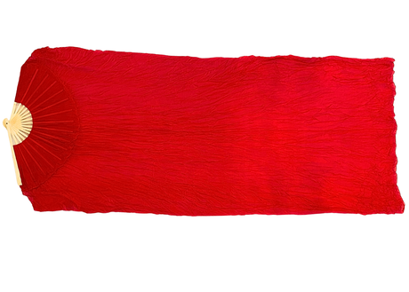 MALA viftevimpel. Viftevimpler er et af de nyeste håndredskaber på markedet. Viftevimplerne findes i flere forskellige flotte farvekombinationer.
Viftevimplen er fremstillet af 170 x 80 cm let og smidigt silkestof, monteret på en 55 cm bred vifte lav