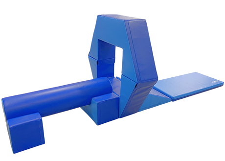 Modulsystem 1 består af 7 dele som kan bruges enkeltvis eller kombineres på mange forskellige måder.
De 7 skumdele er:
1 måtte
1 kile
1 cylinder 30
1 møtrik, 2-delt
2 klodser med rund udskæring

Sættet er udført i PVC dug, 700 g/m2 og er let rengøre 