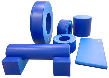 Modul 8. Består af 9 forskellige moduler.
1 lille cylinder
2 firkanter, hvor den lille cylinderen passer i.
1 stor cylinder
1 stor cirkel der kan deles
2 små cirkler
1 måtte

Sæt det sammen lige som du har lyst, det er kun fantasien der sætter grænse