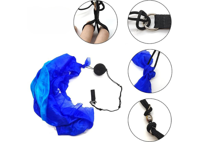 Boldvimpel fra Gymnashop.dk.
Unikt håndredskab til rytmisk gymnastik, som består af en snor med en bold i enden, samt et tørklæde fæstnet til bolden. Bolden giver tyngde til svingøvelser som visuelt forstærkes med tørklædet. Et smukt, elegant og effe