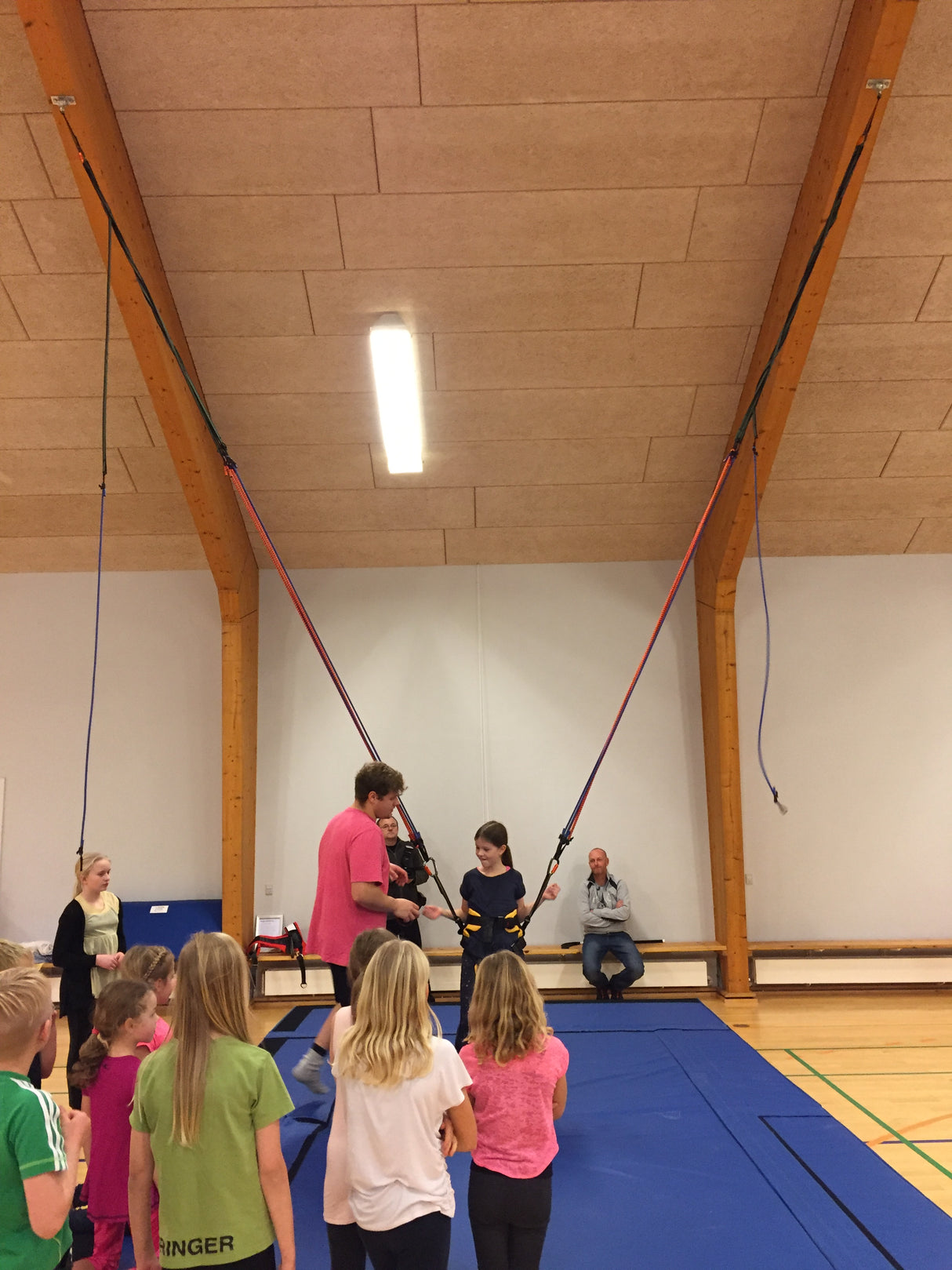 Flik Bungee system til spærmontage