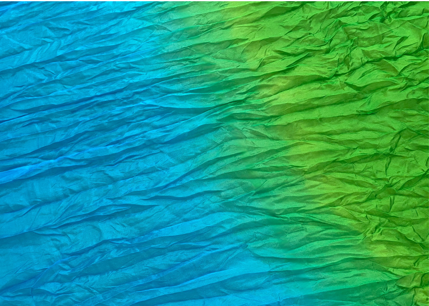 MALA viftevimpel. Viftevimpler er et af de nyeste håndredskaber på markedet. Viftevimplerne findes i flere forskellige flotte farvekombinationer.
Viftevimplen er fremstillet af 170 x 80 cm let og smidigt silkestof, monteret på en 55 cm bred vifte lav