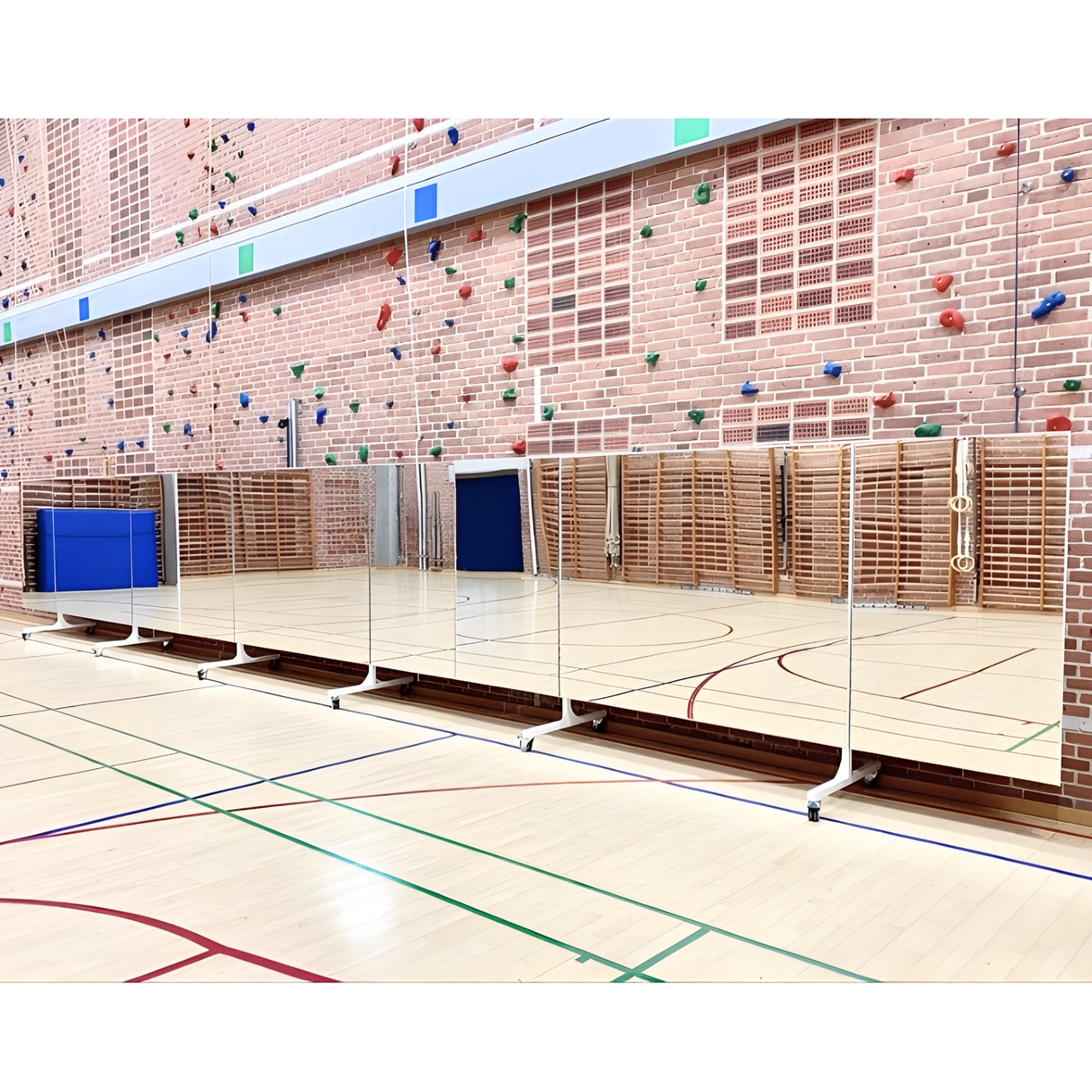 Mobil spejlvæg med sidespejle L400 cm