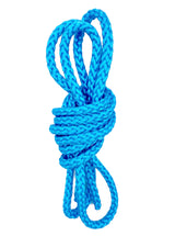 Lys blå sjippetov fra Amaya til rytmisk gymnastik.
Super godt kvalitetsprodukt fra Amaya. Sjippetov til leg, træning og opvisning. Sjippetovet har en god tyngde, som giver god svingkraft til kast, spændende øvelser og koreografier.
Sjippetovet er 3 m