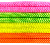 Sjippetov Pastorelli NEW ORLEANS.

Pastorelli NEW ORLEANS sjippetov er af den bedste kvalitet og et foretrukkent mærke hos topgymnasterne indenfor rytmisk gymnastik.
FIG-godkendt til konkurrencer. 
Længde 3 m. 
Diameter 9 mm.
Sjippetovet har en god t