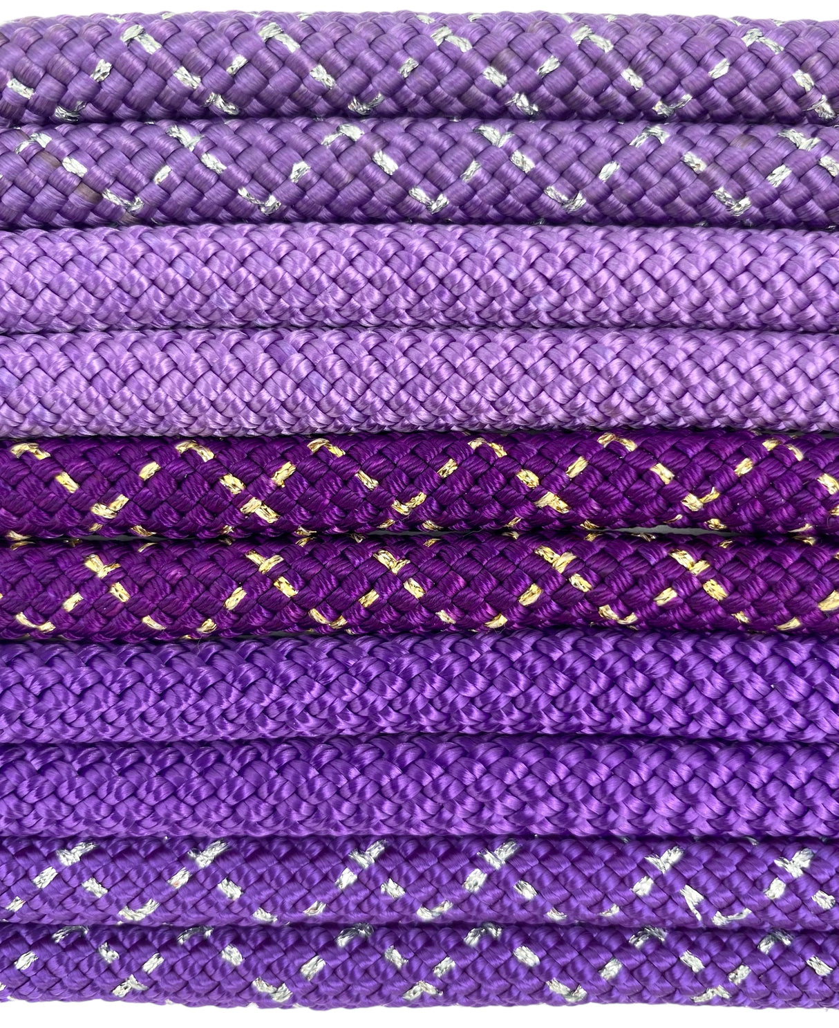 Sjippetov Pastorelli NEW ORLEANS.

Pastorelli NEW ORLEANS sjippetov er af den bedste kvalitet og et foretrukkent mærke hos topgymnasterne indenfor rytmisk gymnastik.
FIG-godkendt til konkurrencer. 
Længde 3 m. 
Diameter 9 mm.
Sjippetovet har en god t