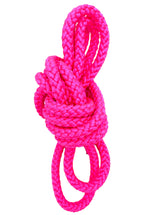 Sjippetov Pastorelli NEW ORLEANS, Fluo Pink.

Pastorelli NEW ORLEANS sjippetov er af den bedste kvalitet og et foretrukkent mærke hos topgymnasterne indenfor rytmisk gymnastik.
FIG-godkendt til konkurrencer. 
Længde 3 m. 
Diameter 9 mm.
Sjippetovet h