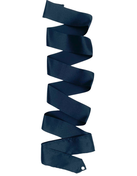 MALA vimpel. Sort. 
MALA vimpler til rytmisk gymnastik fås i mange forskellige flotte, klare farver - Grøn, Hvid, Gul, Blå, Rød, Lyseblå, Pink, Orange, Lilla, Sort, Lyserød. 

Passer til alle aldersgrupper, da vimplen kan tilpasses til den ønskede læ