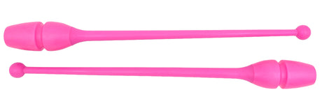 MASHA gymnastikkølle fra Pastorelli med både bounceeffekt og connectable.
Bounce betyder at køllen er lavet af gummi og derfor kan stødes mod gulvet og springe tilbage.
Connectable betyder at køllerne kan også sættes sammen i forlængelse af hinanden.