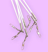 MALA vimpelstang til rytmisk gymnastik.
Klassisk hvid vimpelstang i glasfiber, med endeprop i gummi, samt øje og svirvel til vimpelmontering.
Rigtig god kvalitet. 
Designet til at give gymnasten optimal effekt af koreografier, sving og kast med vimpl