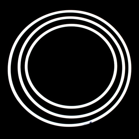 SIDNEY Pastorelli Tøndebånd. 
Snit diameter 14-15 mm. 
Fås i størrelse 80, 85 og 90 cm, som refererer til tøndebåndets indre diameter.
Tøndebåndet er hvidt og sælges uden tøndebåndstape. Se vores enorme udvalg af tøndebåndstape!
Tøndebåndet SIDNEY fr