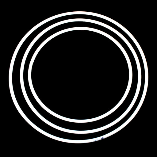 SIDNEY Pastorelli Tøndebånd. 
Snit diameter 14-15 mm. 
Fås i størrelse 80, 85 og 90 cm, som refererer til tøndebåndets indre diameter.
Tøndebåndet er hvidt og sælges uden tøndebåndstape. Se vores enorme udvalg af tøndebåndstape!
Tøndebåndet SIDNEY fra Pastorelli er produceret i high density polyethylen (HDPE), hvilket gør tøndebåndet utroligt stærkt og formstabilt.  Særligt velegnet til junior- og seniorbegyndere.