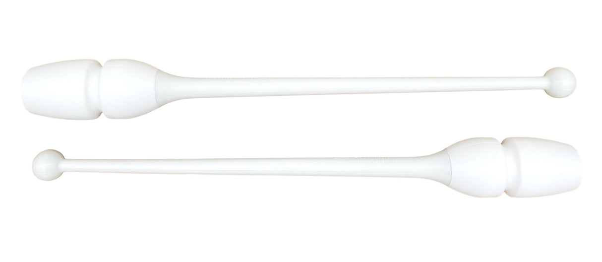 MASHA gymnastikkølle fra Pastorelli med både bounceeffekt og connectable.
Bounce betyder at køllen er lavet af gummi og derfor kan stødes mod gulvet og springe tilbage.
Connectable betyder at køllerne kan også sættes sammen i forlængelse af hinanden.